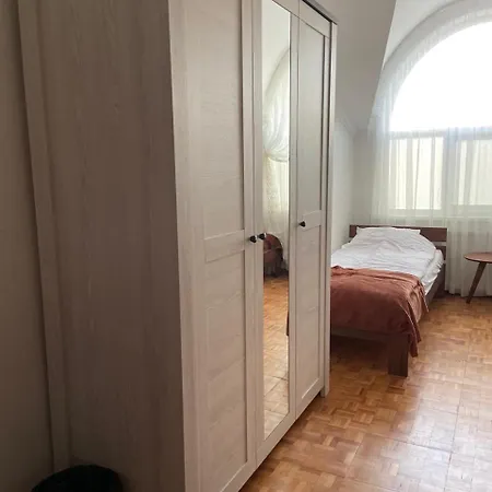 Готель піподяр Іршава